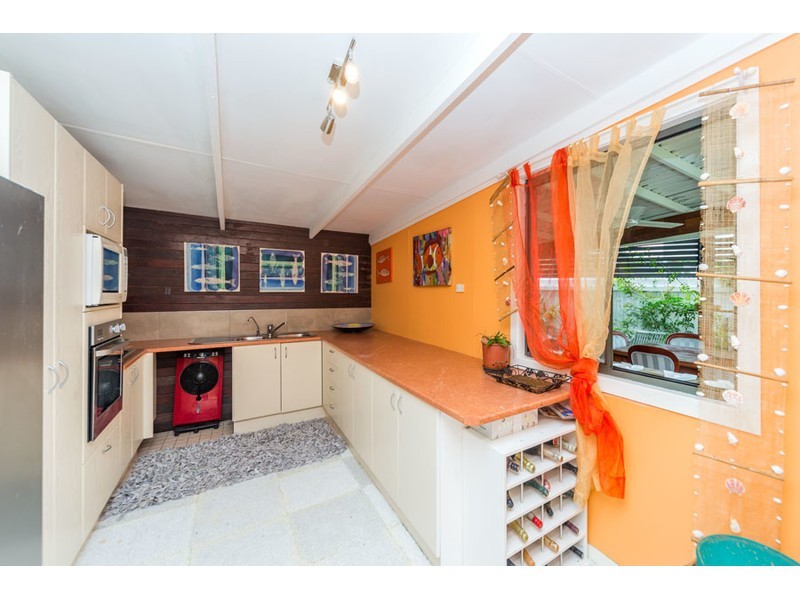 15 Sunbird Avenue, Paradise Point QLD 4216
