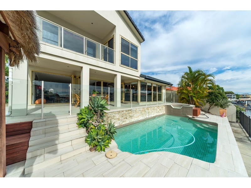 54 Cockleshell Court, Runaway Bay QLD 4216