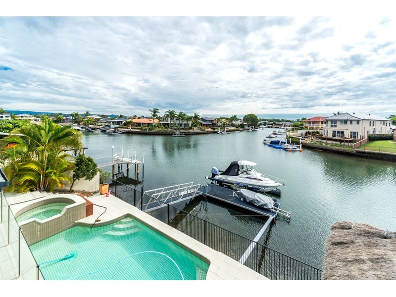 54 Cockleshell Court, Runaway Bay QLD 4216