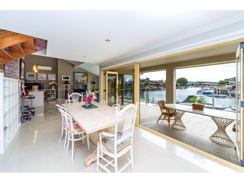 54 Cockleshell Court, Runaway Bay QLD 4216