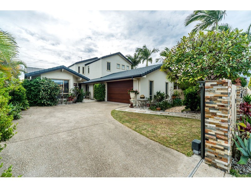 54 Cockleshell Court, Runaway Bay QLD 4216