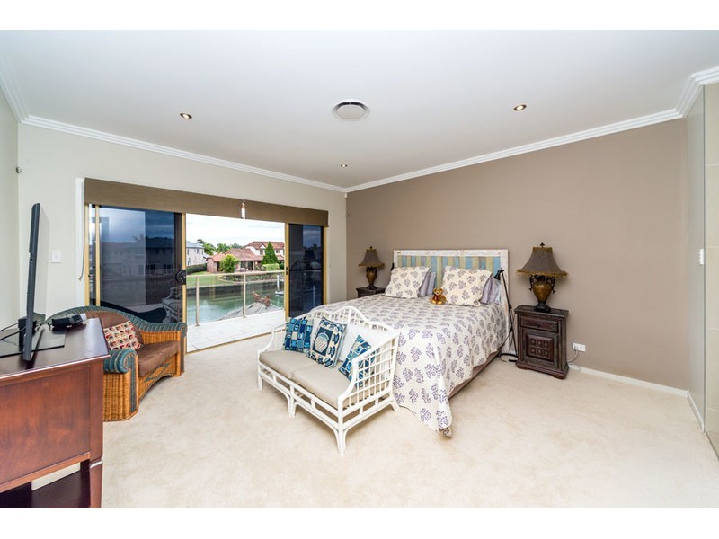 54 Cockleshell Court, Runaway Bay QLD 4216