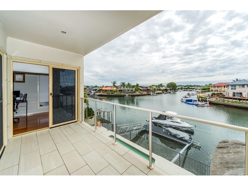 54 Cockleshell Court, Runaway Bay QLD 4216