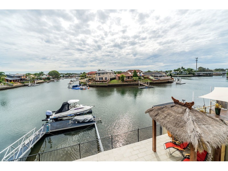 54 Cockleshell Court, Runaway Bay QLD 4216