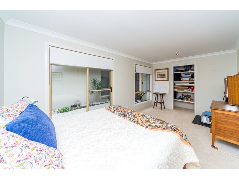 54 Cockleshell Court, Runaway Bay QLD 4216