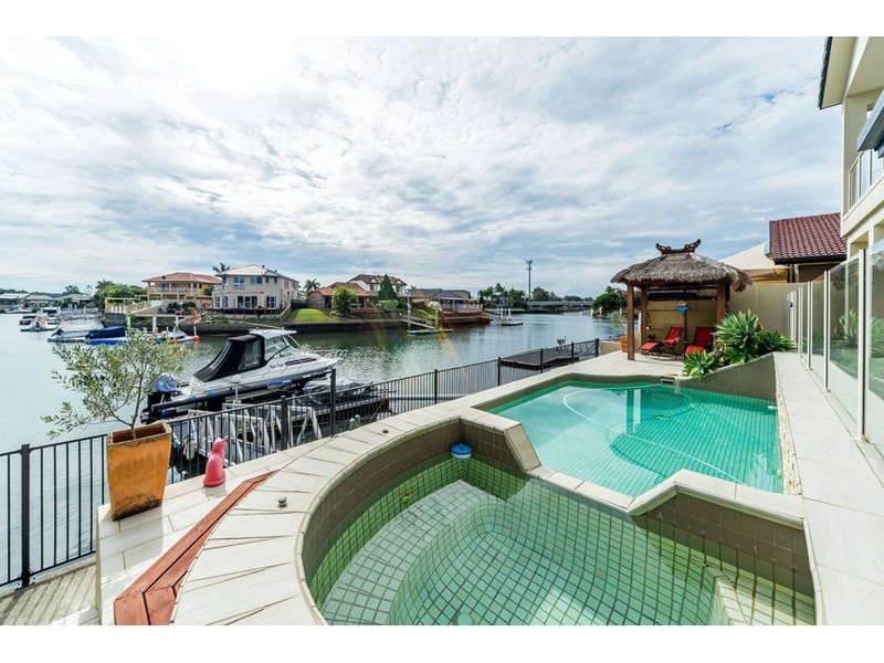 54 Cockleshell Court, Runaway Bay QLD 4216