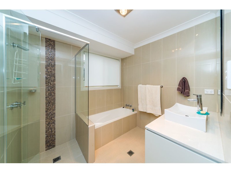 54 Cockleshell Court, Runaway Bay QLD 4216