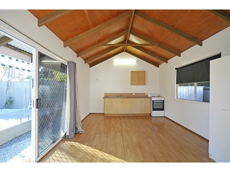 24 Boongala Road, Broadbeach Waters QLD 4218