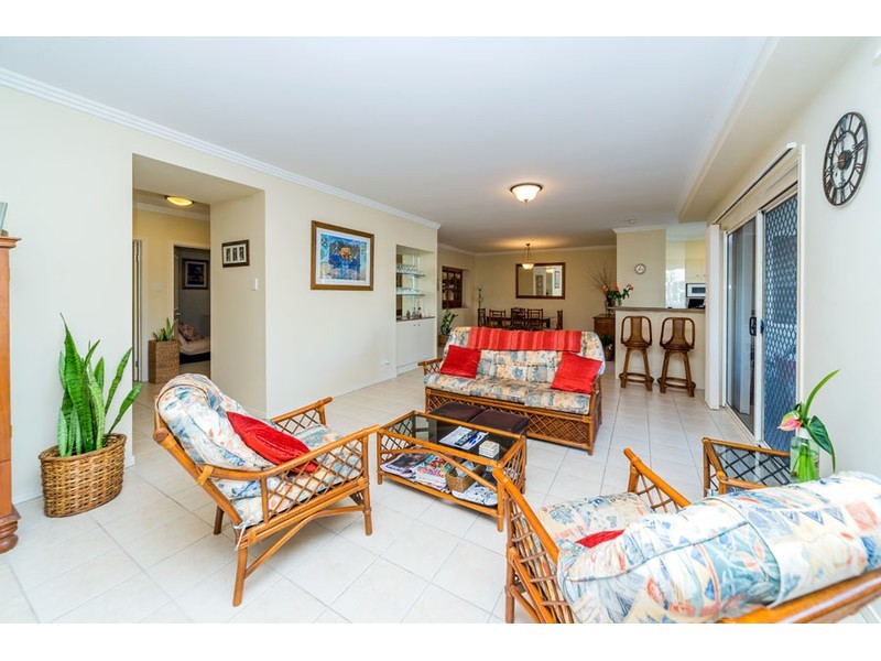 41/76 Bayview Street, Runaway Bay QLD 4216