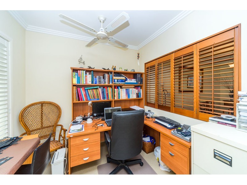 41/76 Bayview Street, Runaway Bay QLD 4216