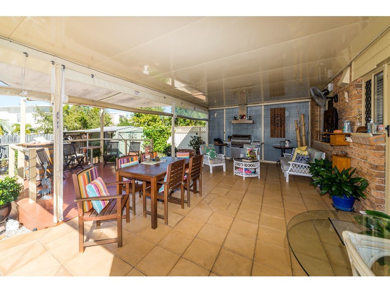 1/555 Pine Ridge Road, Biggera Waters QLD 4216