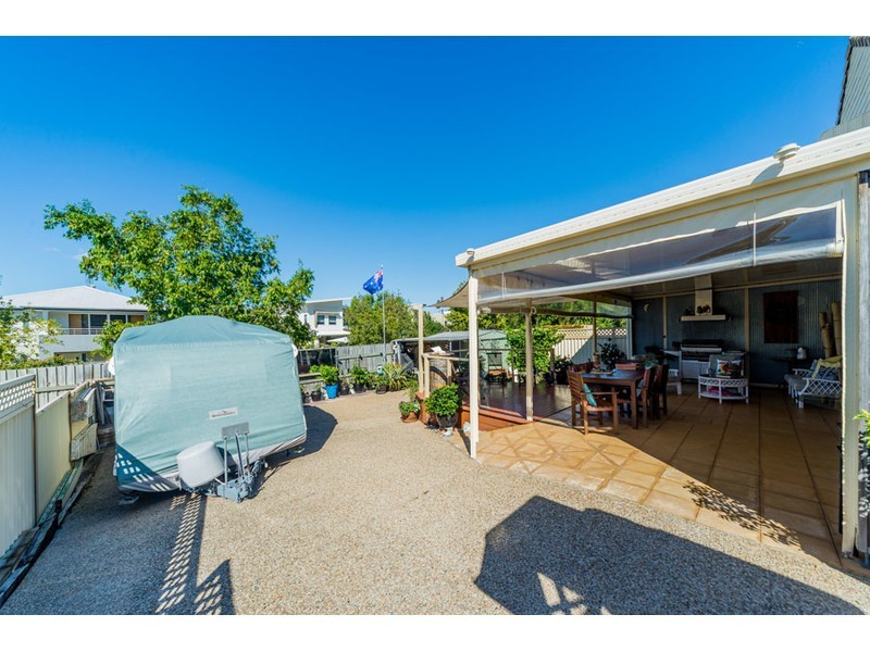 1/555 Pine Ridge Road, Biggera Waters QLD 4216