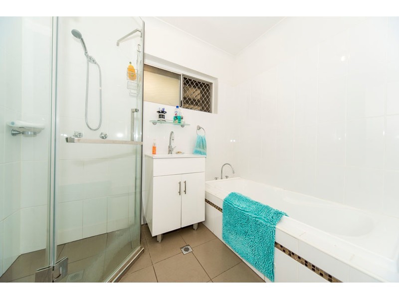 30 Preston Place, Helensvale QLD 4212