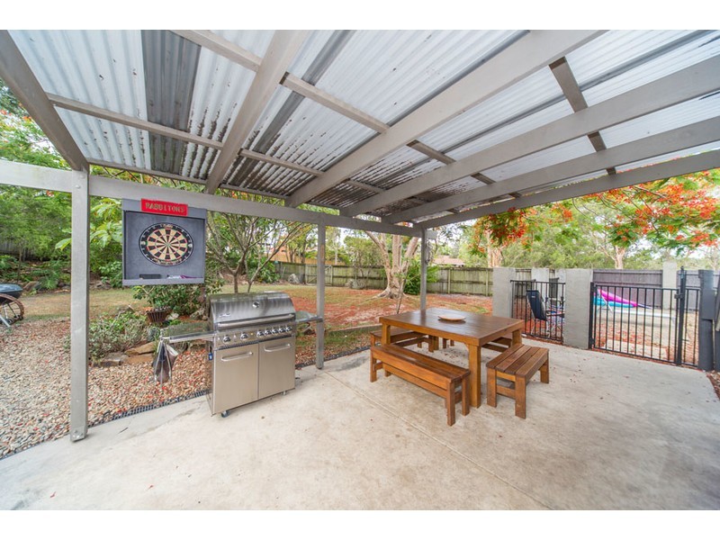 30 Preston Place, Helensvale QLD 4212