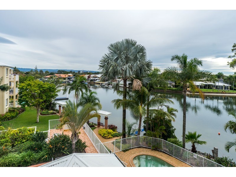 52/11 Taylor Street, Biggera Waters QLD 4216