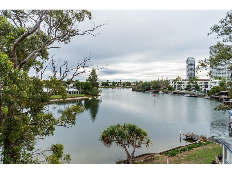 52/11 Taylor Street, Biggera Waters QLD 4216