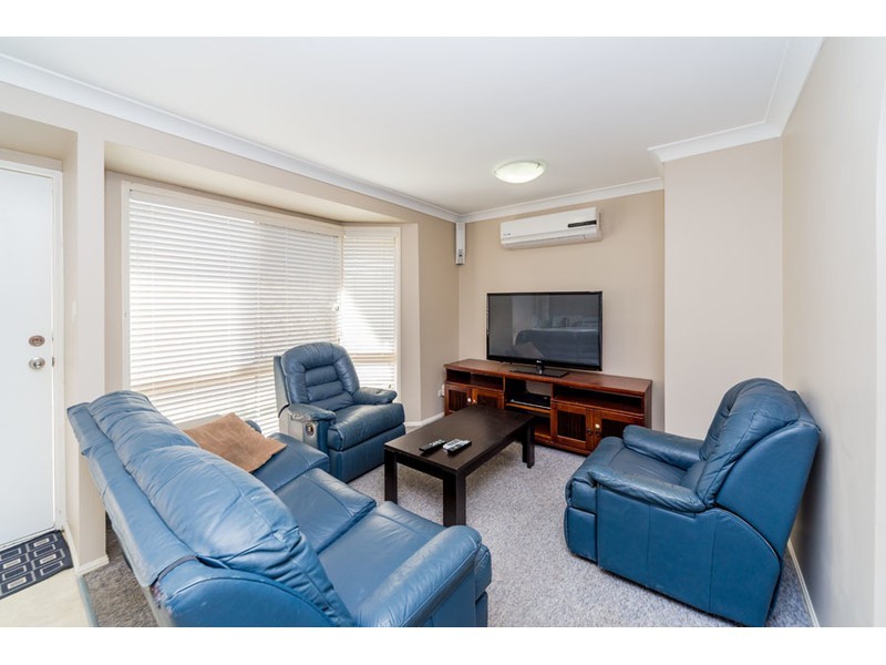 1/138 Whiting Street, Labrador QLD 4215