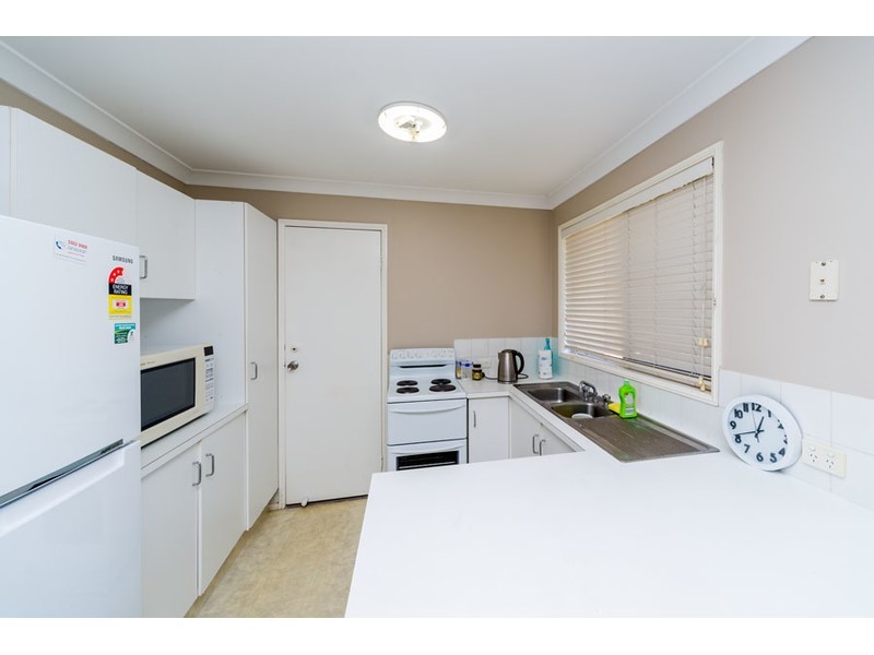1/138 Whiting Street, Labrador QLD 4215