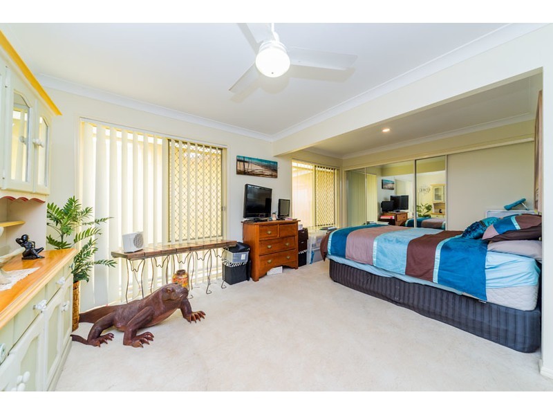 95 Casuarina Drive, Elanora QLD 4221