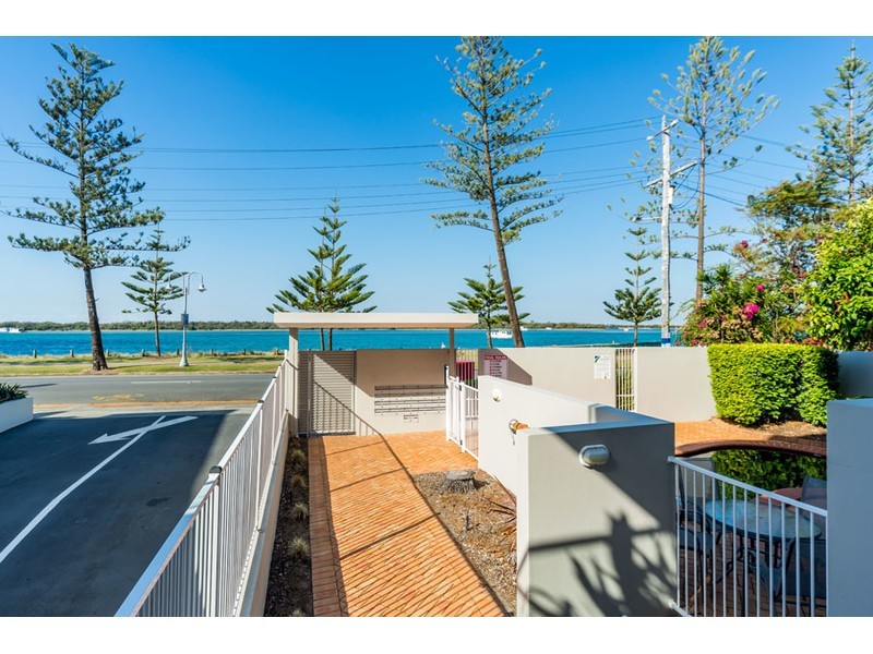 13/414 Marine Parade, Biggera Waters QLD 4216