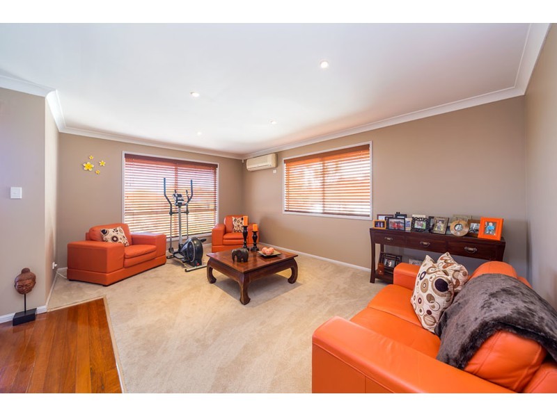 3 Moonda Court, Helensvale QLD 4212