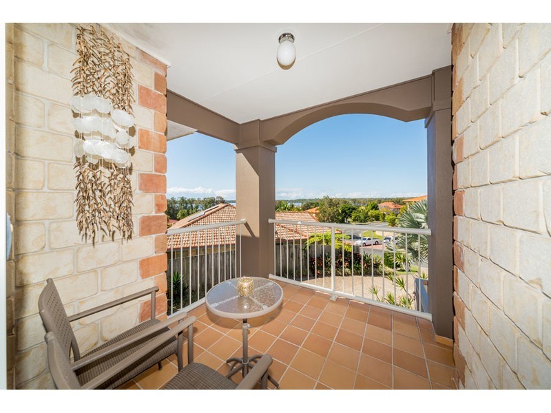 3 Moonda Court, Helensvale QLD 4212