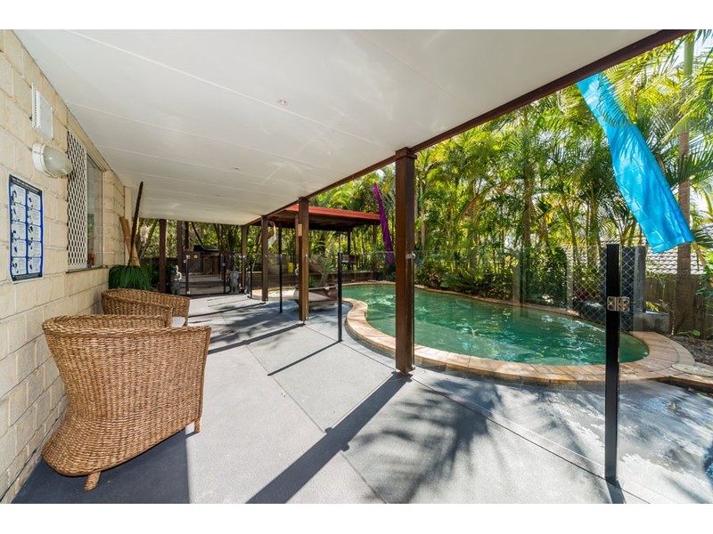 3 Moonda Court, Helensvale QLD 4212