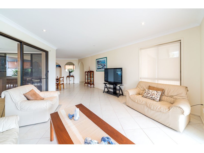 31 Walter Raleigh Crescent, Hollywell QLD 4216