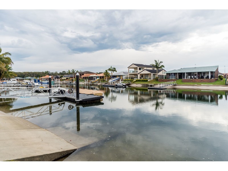 31 Walter Raleigh Crescent, Hollywell QLD 4216