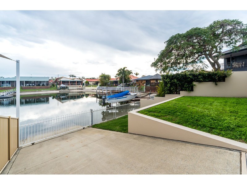 31 Walter Raleigh Crescent, Hollywell QLD 4216