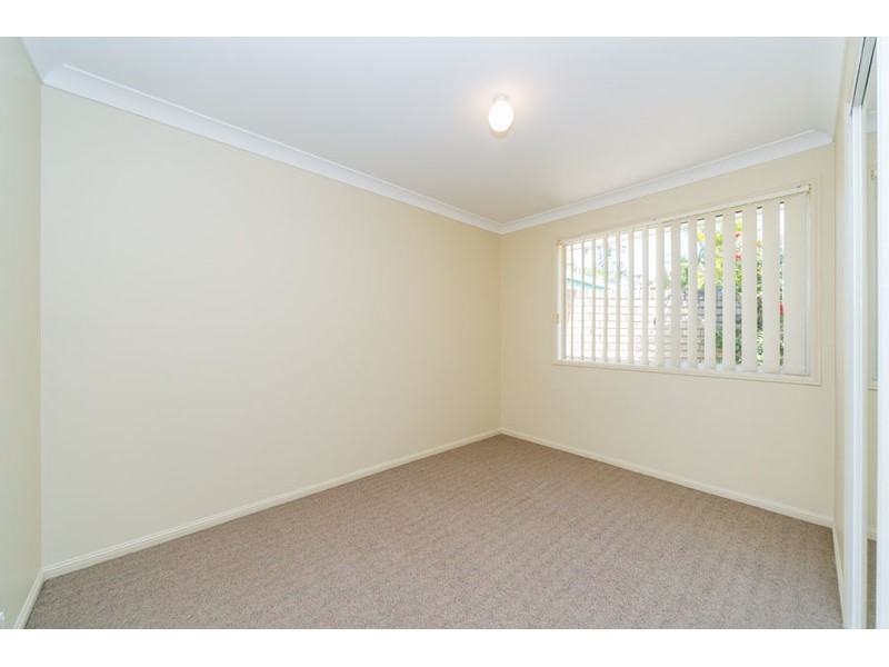 1/14 Annette Court, Labrador QLD 4215