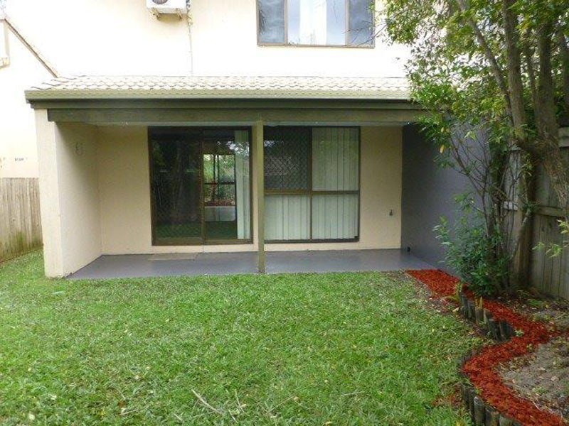 4/111 Little Usher Avenue, Labrador QLD 4215