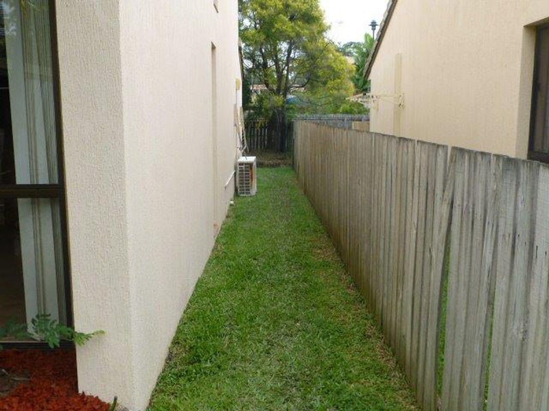 4/111 Little Usher Avenue, Labrador QLD 4215