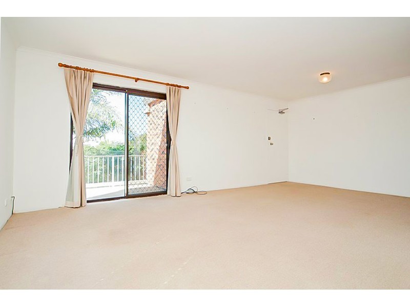 13/16 Madang Crescent, Runaway Bay QLD 4216