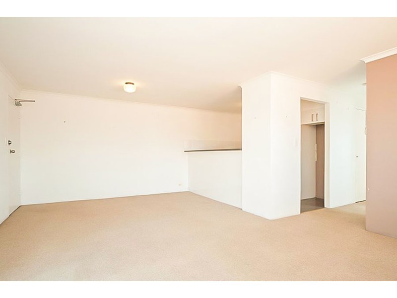13/16 Madang Crescent, Runaway Bay QLD 4216