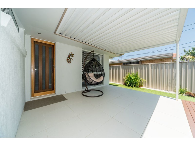 1/9 Fiona Street, Biggera Waters QLD 4216