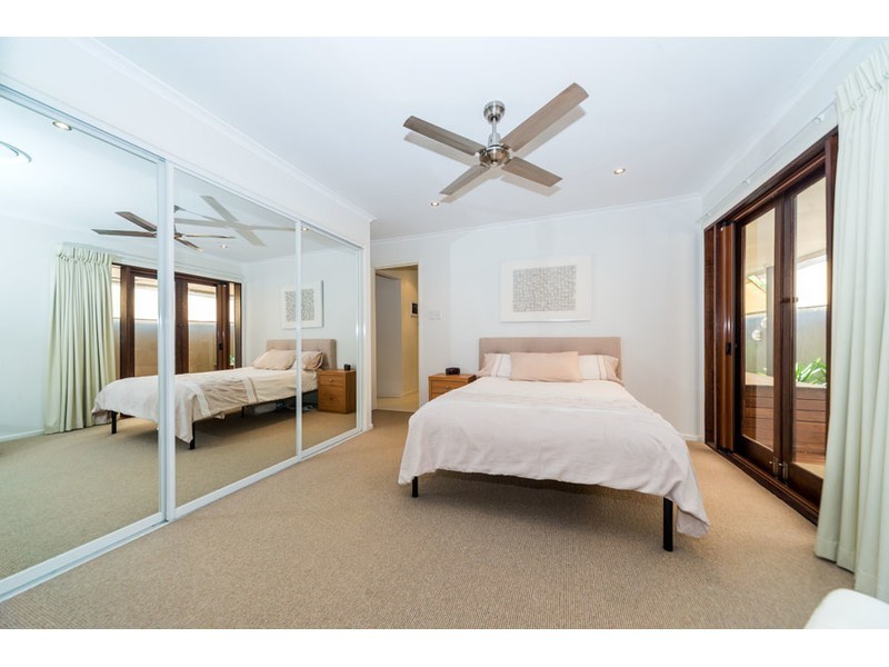 1/9 Fiona Street, Biggera Waters QLD 4216