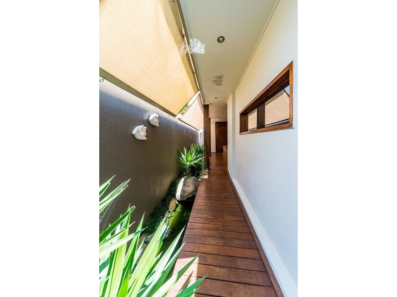 1/9 Fiona Street, Biggera Waters QLD 4216