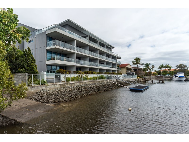 206/33-37 Madang Crescent, Runaway Bay QLD 4216