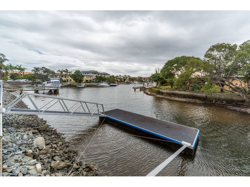 206/33-37 Madang Crescent, Runaway Bay QLD 4216