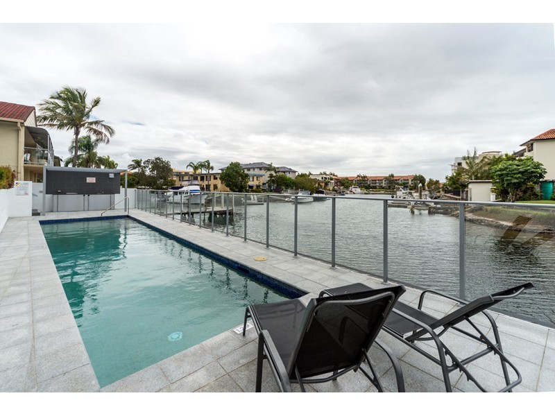 206/33-37 Madang Crescent, Runaway Bay QLD 4216