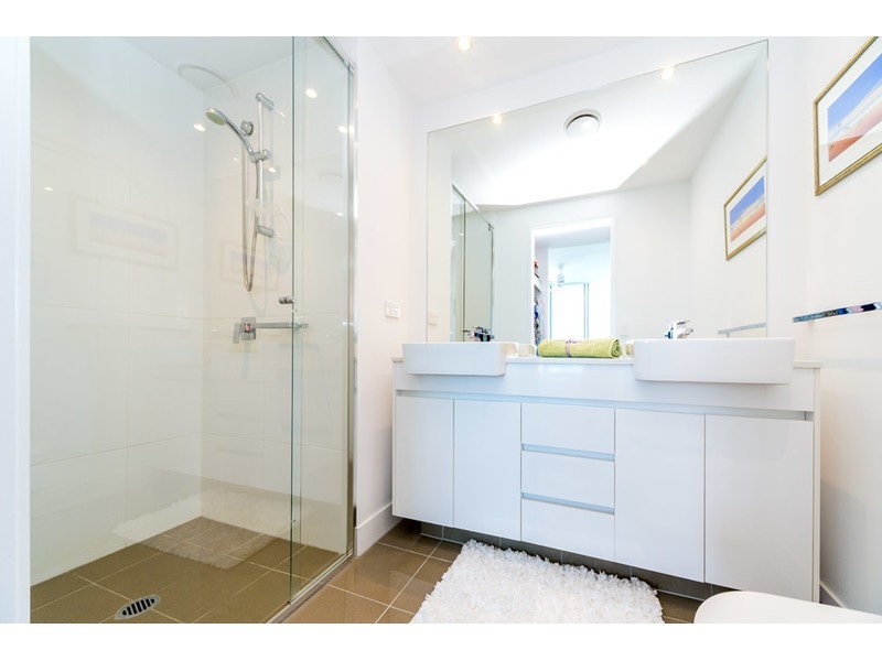 604/11 Compass Drive, Biggera Waters QLD 4216