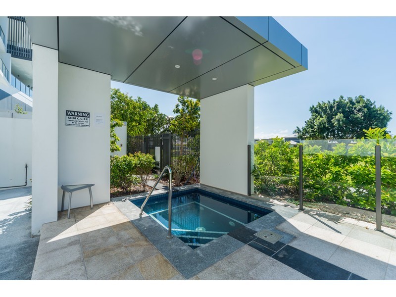 604/11 Compass Drive, Biggera Waters QLD 4216
