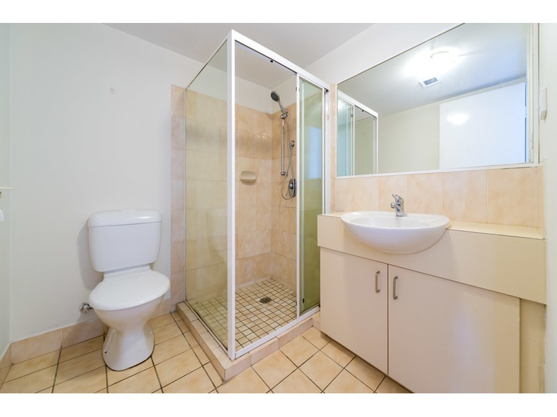 26/22 Jennifer Avenue, Runaway Bay QLD 4216