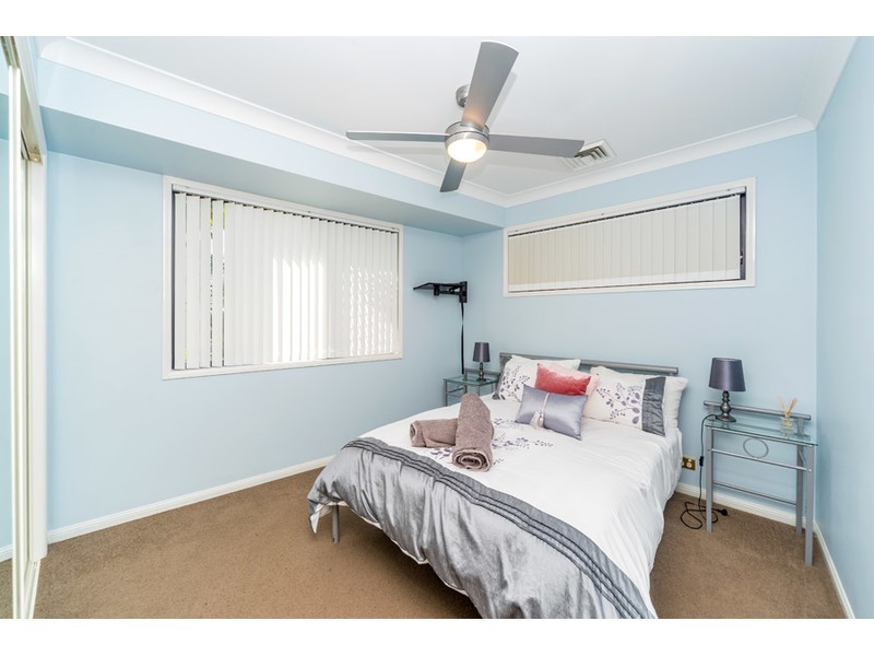 2/3 Ray Street, Runaway Bay QLD 4216