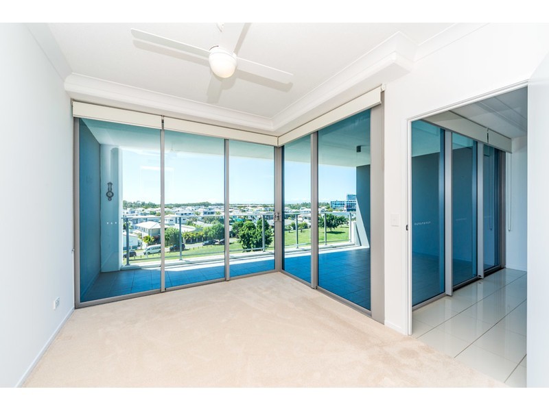 404/11 Compass Drive, Biggera Waters QLD 4216