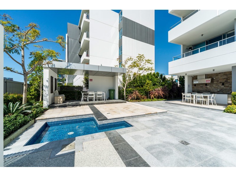 404/11 Compass Drive, Biggera Waters QLD 4216