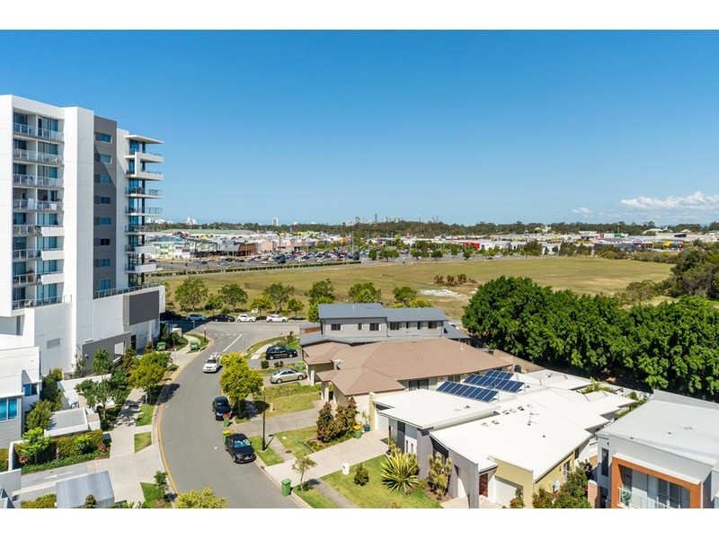 404/11 Compass Drive, Biggera Waters QLD 4216