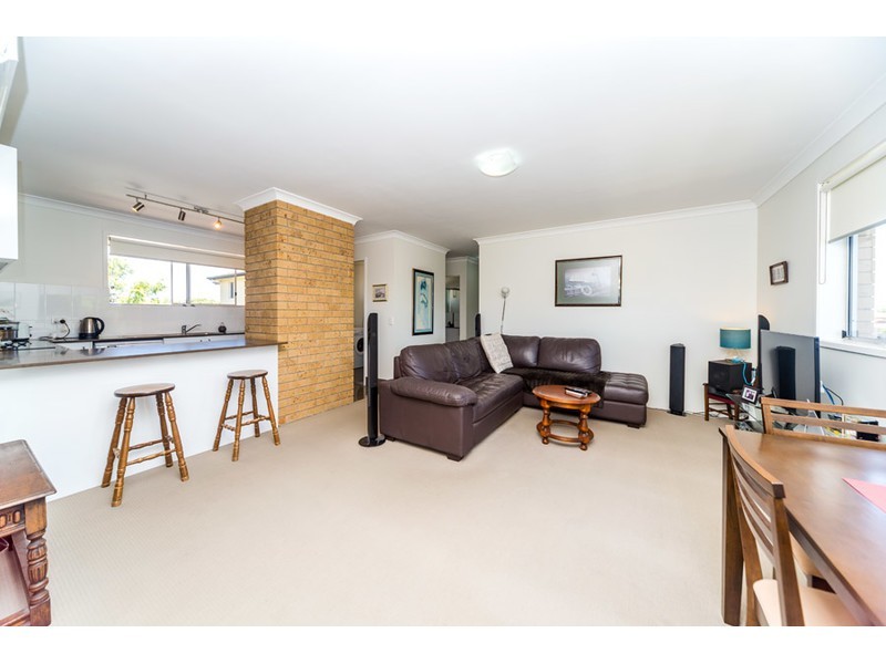 8/24 Madang Crescent, Runaway Bay QLD 4216