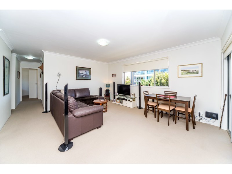 8/24 Madang Crescent, Runaway Bay QLD 4216